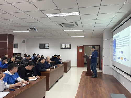 杭州百子尖科技股份來院就現(xiàn)代教學(xué)仿真工廠進(jìn)行交流