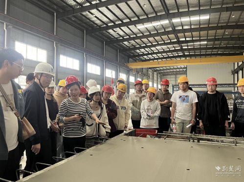 工廠變?yōu)檎n堂 教師化身師傅 這堂課很生動(dòng)